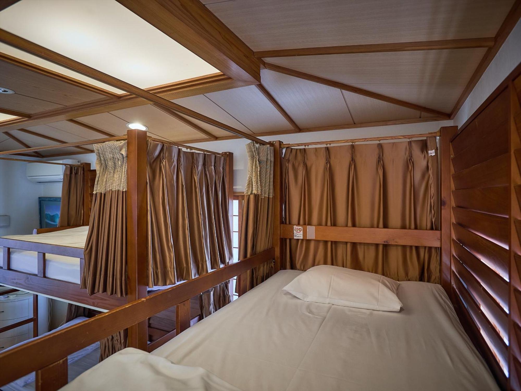 Guest House Grand Наха Екстер'єр фото