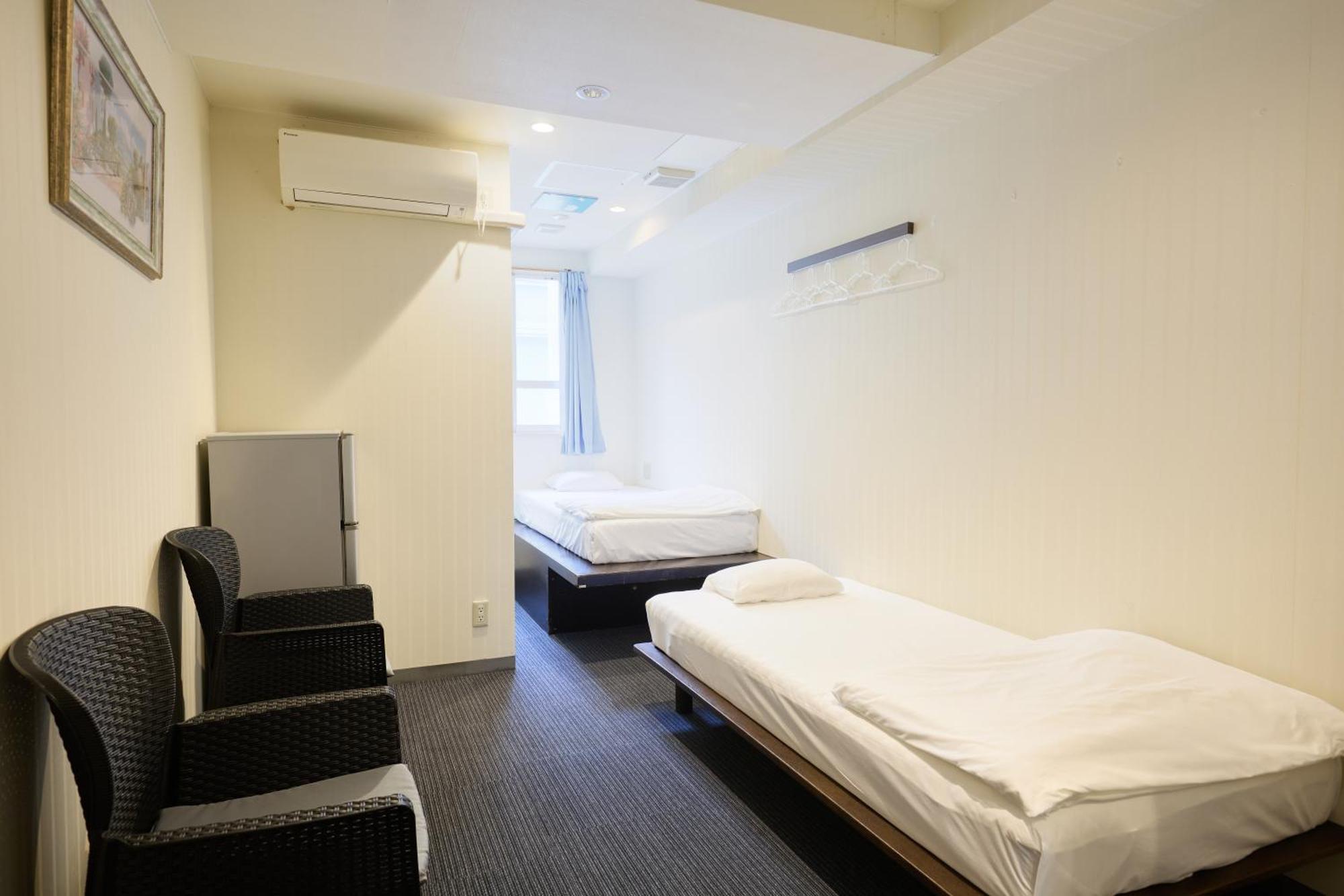 Guest House Grand Наха Екстер'єр фото