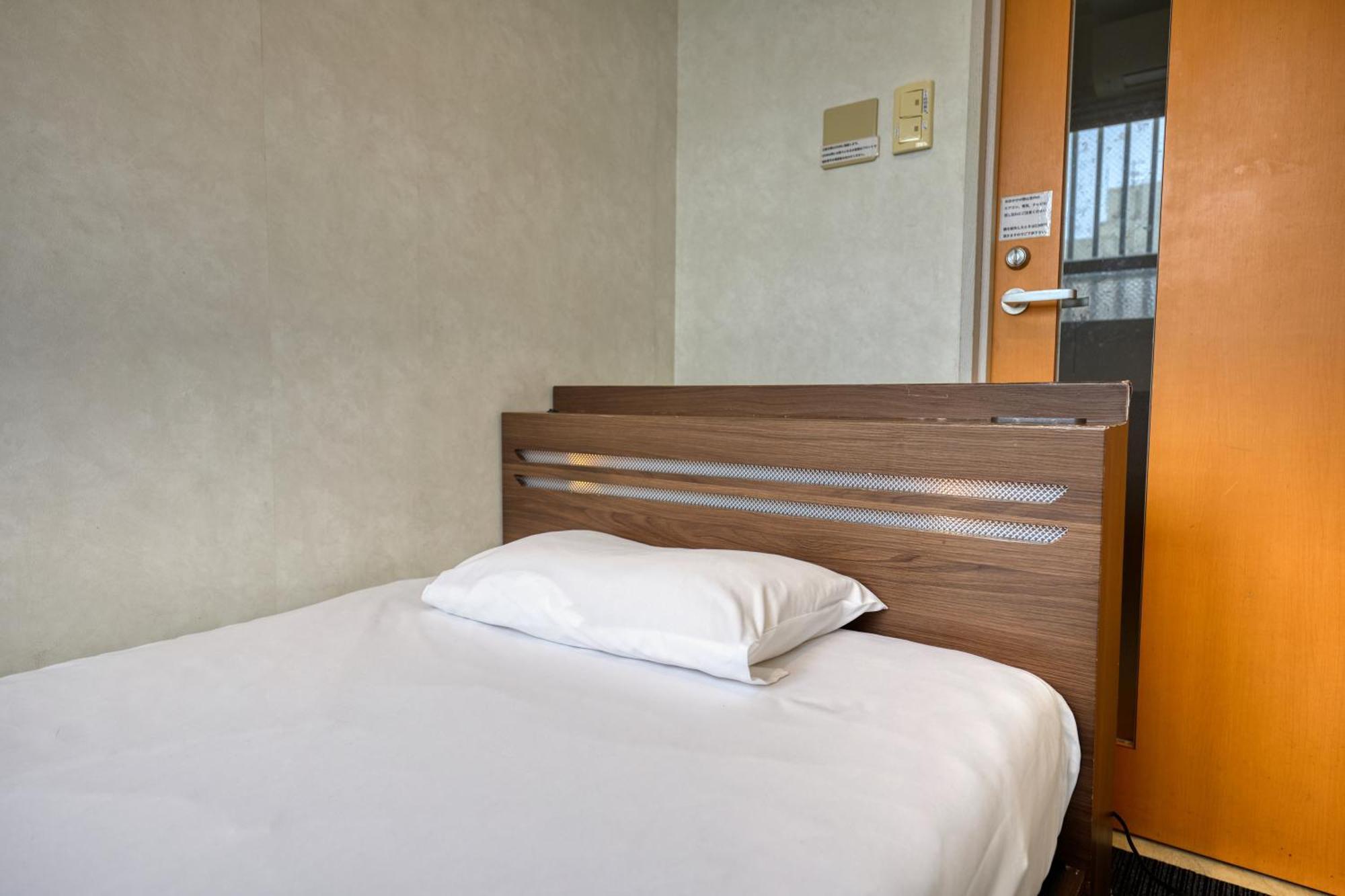 Guest House Grand Наха Екстер'єр фото