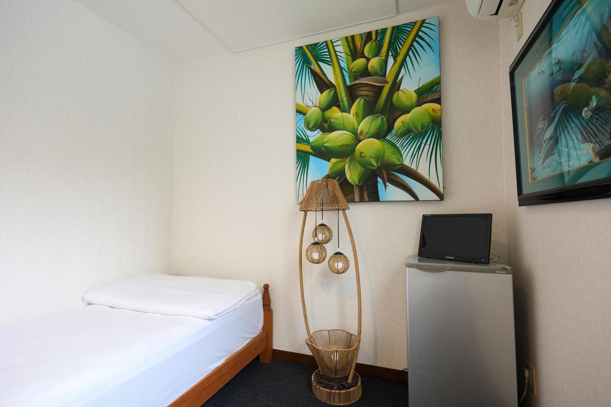 Guest House Grand Наха Екстер'єр фото
